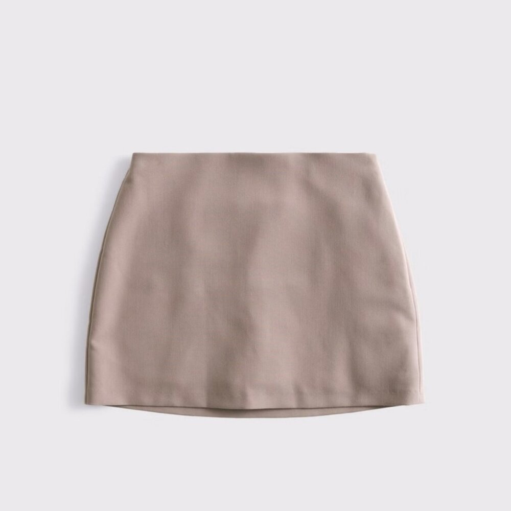 Abercrombie & Fitch Scarlett Mini Skort
